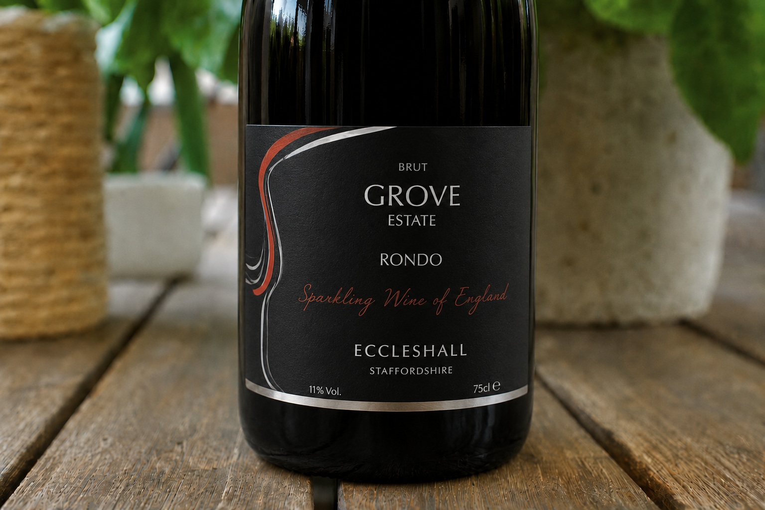 Grove Estate Rondo sparkling red — Brut, Wine of England